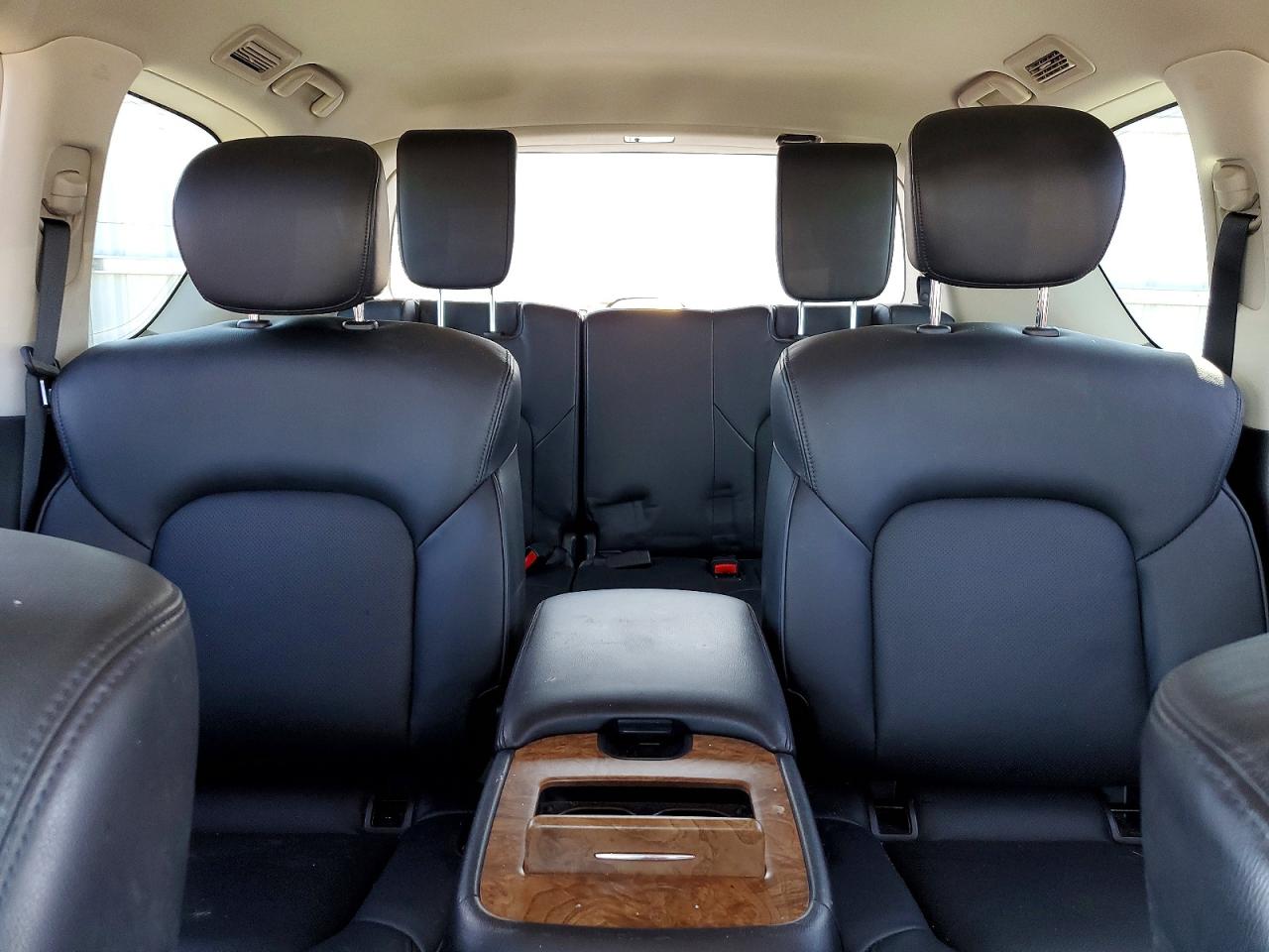 Nissan Armada Sl