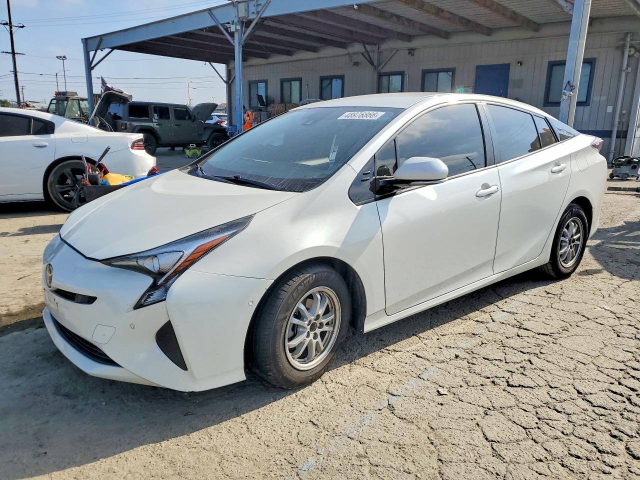 Salvage Toyota Prius Image