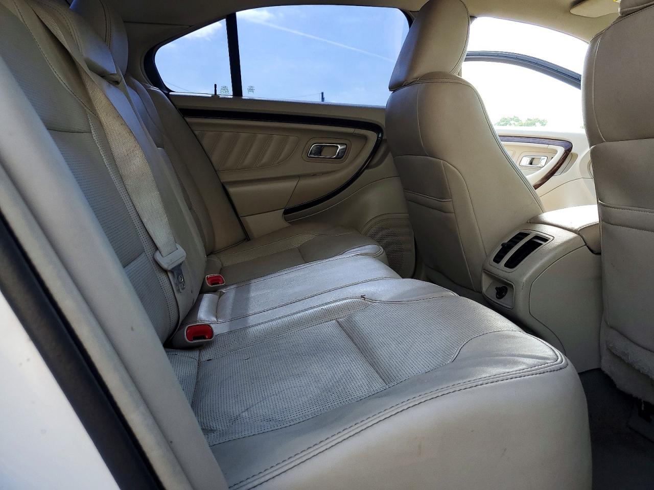 Ford Taurus Limited