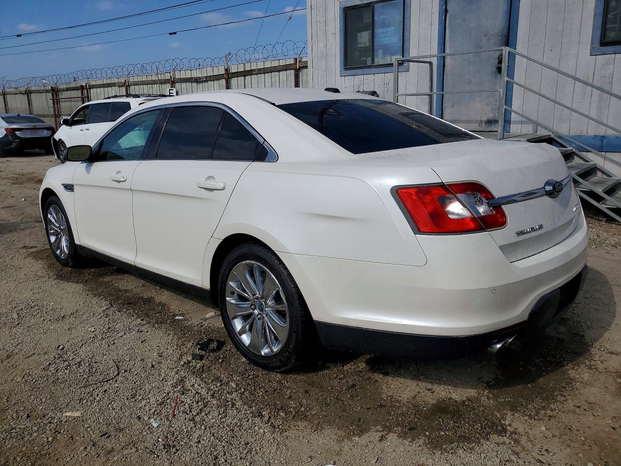 Ford Taurus Limited