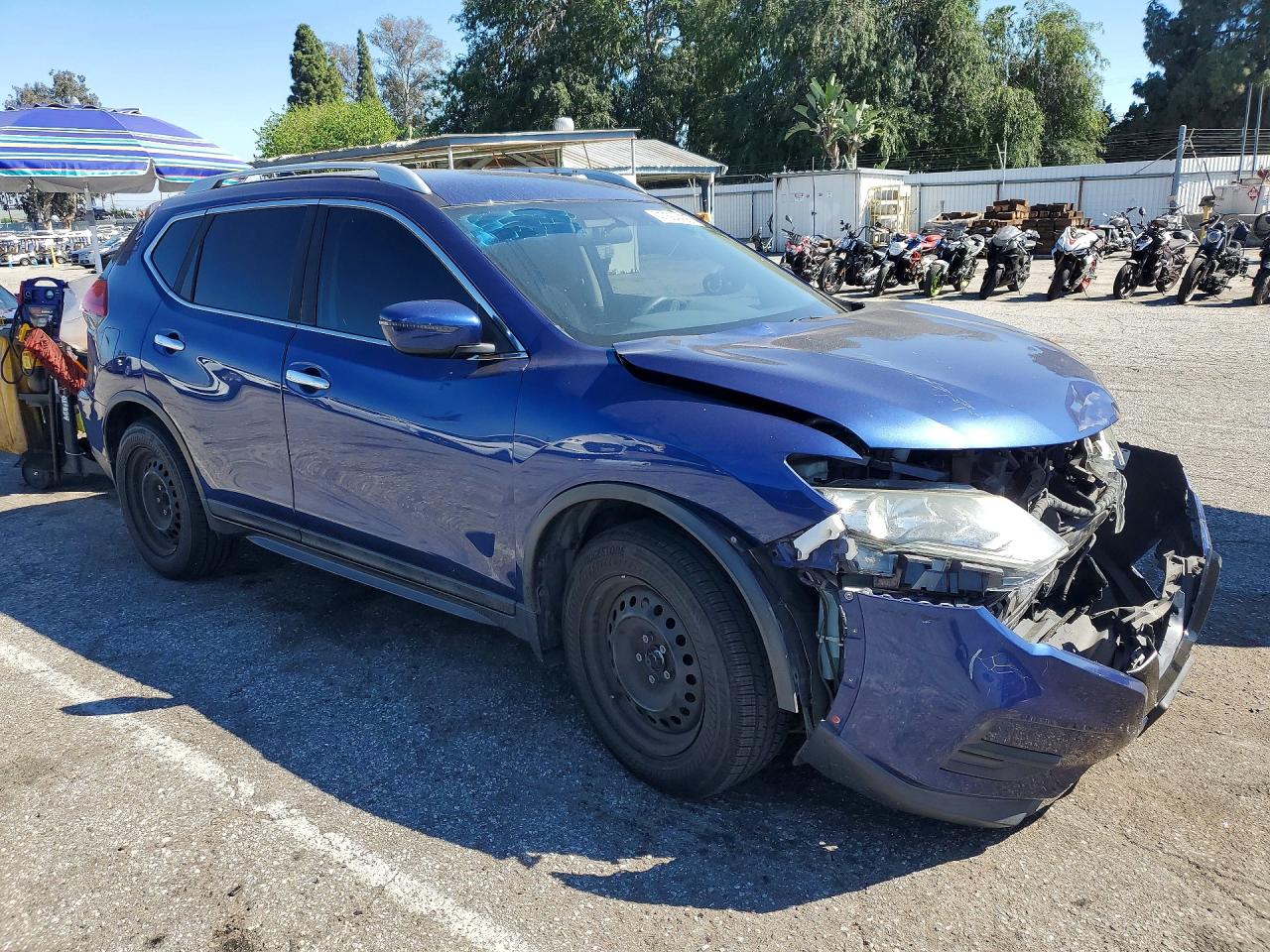 Nissan Rogue S
