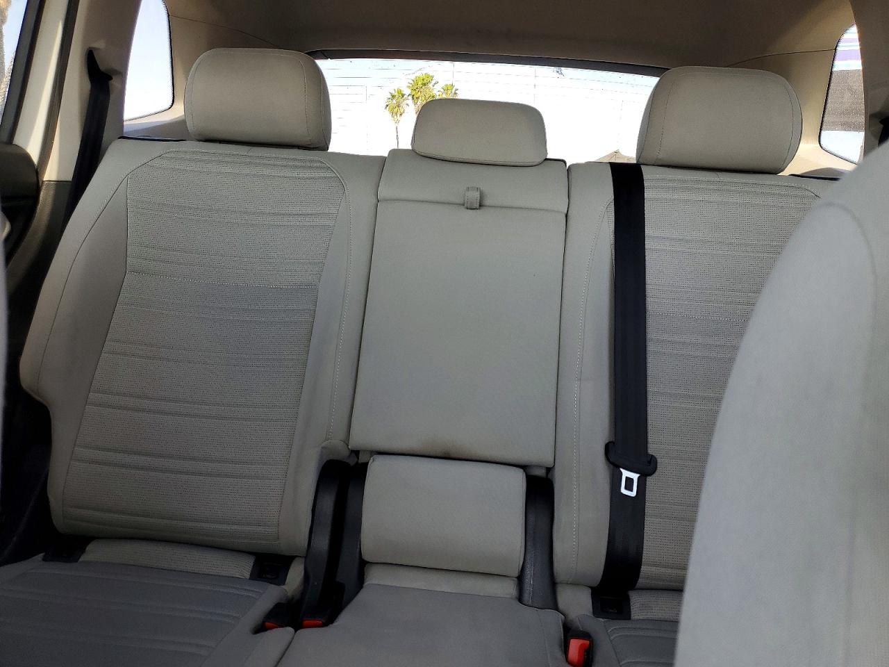 Volkswagen Tiguan S