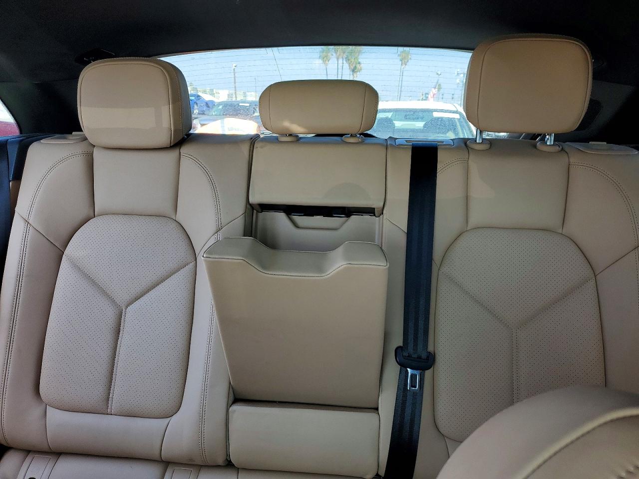 Porsche Macan Base