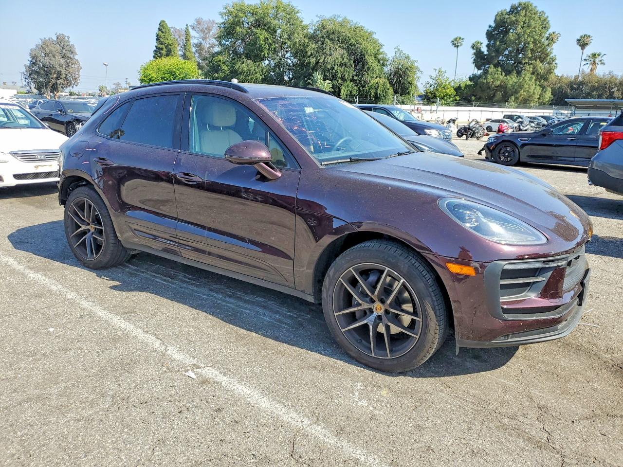 Porsche Macan Base