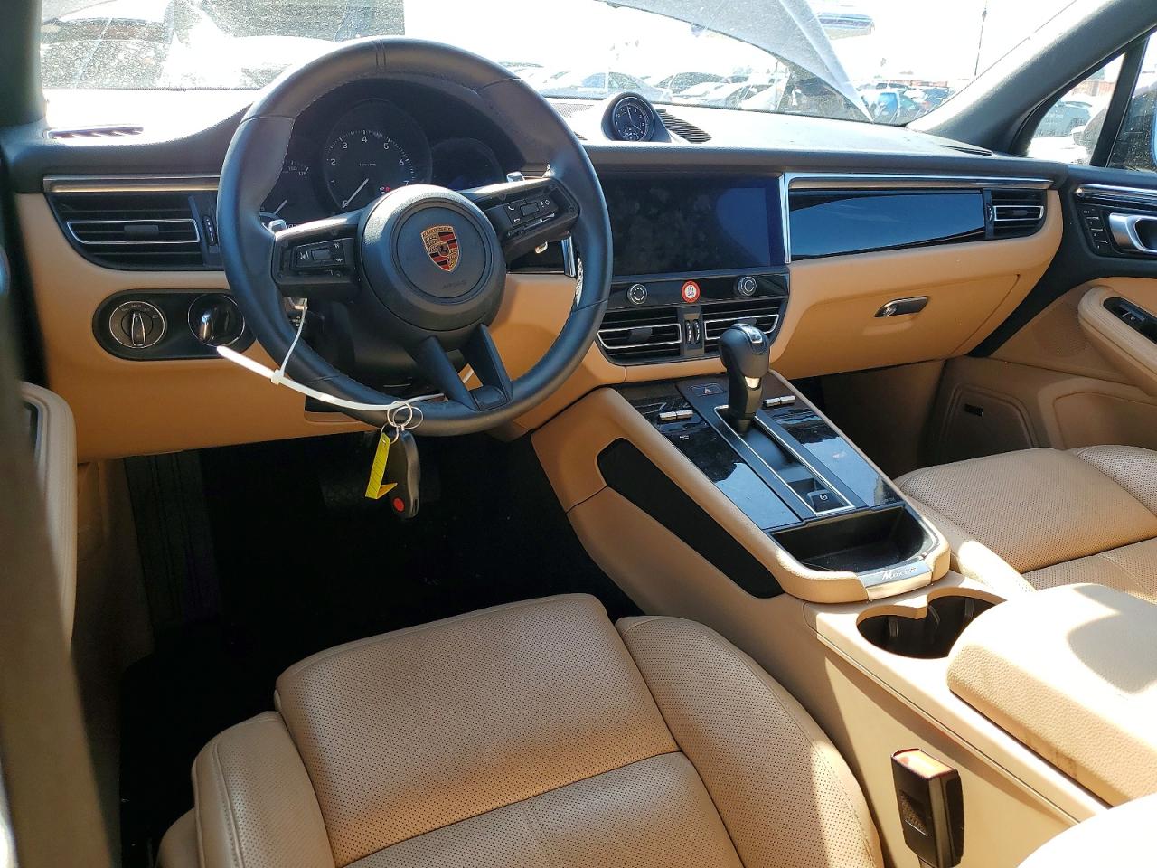 Porsche Macan Base