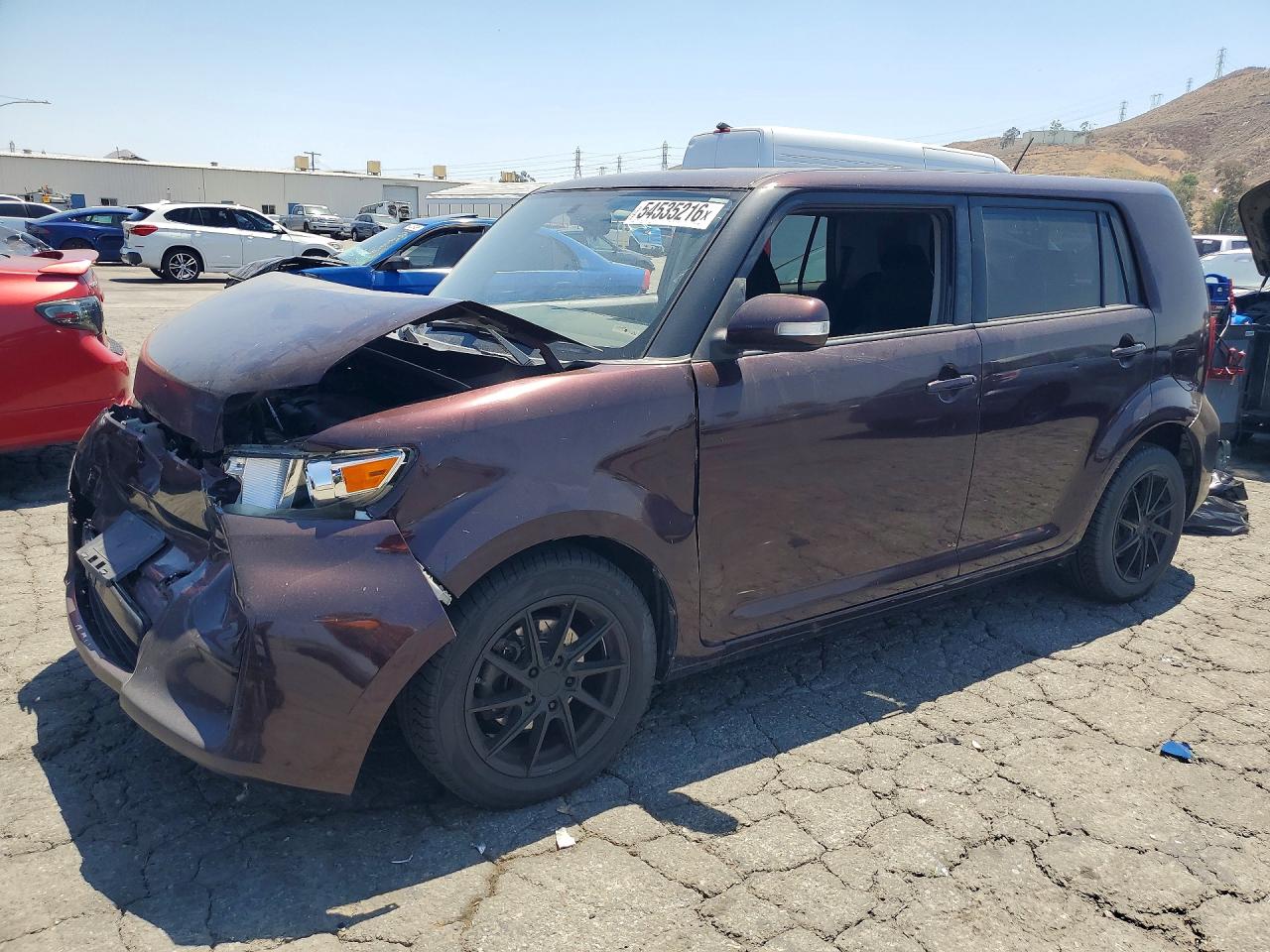 Salvage Toyota xB Image
