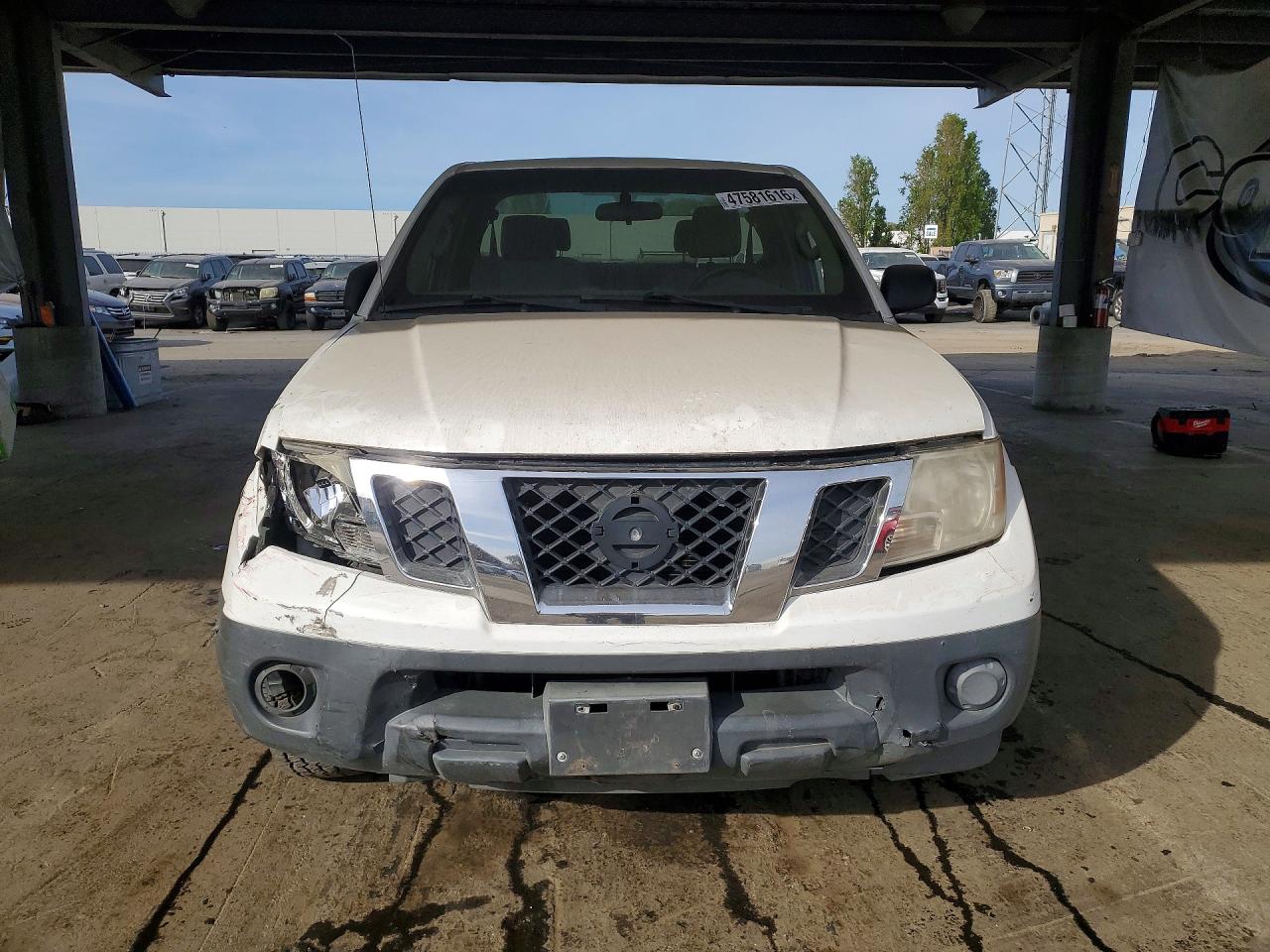 Nissan Frontier S