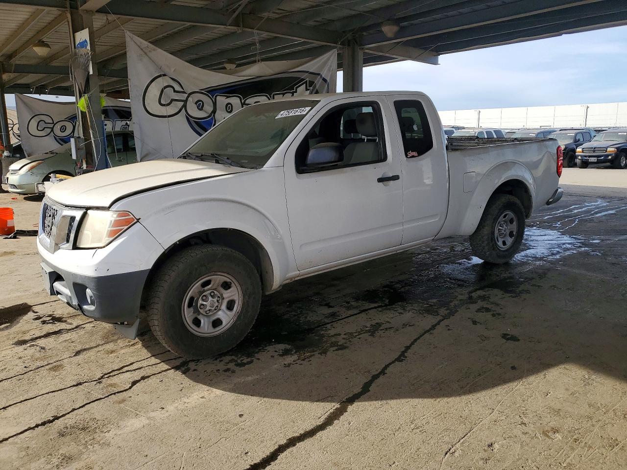 Salvage Nissan Frontier Image