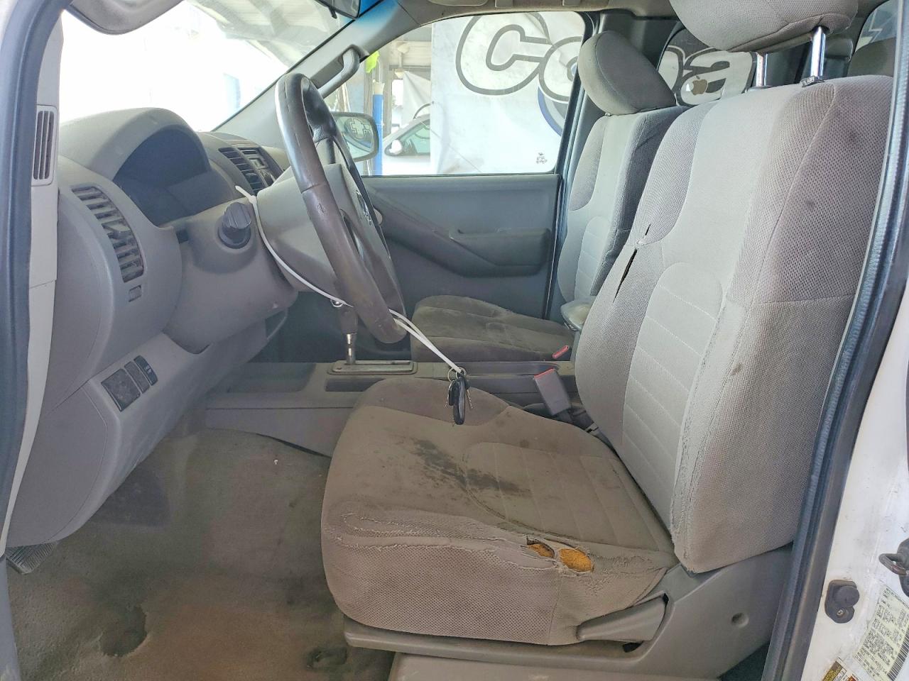 Nissan Frontier S
