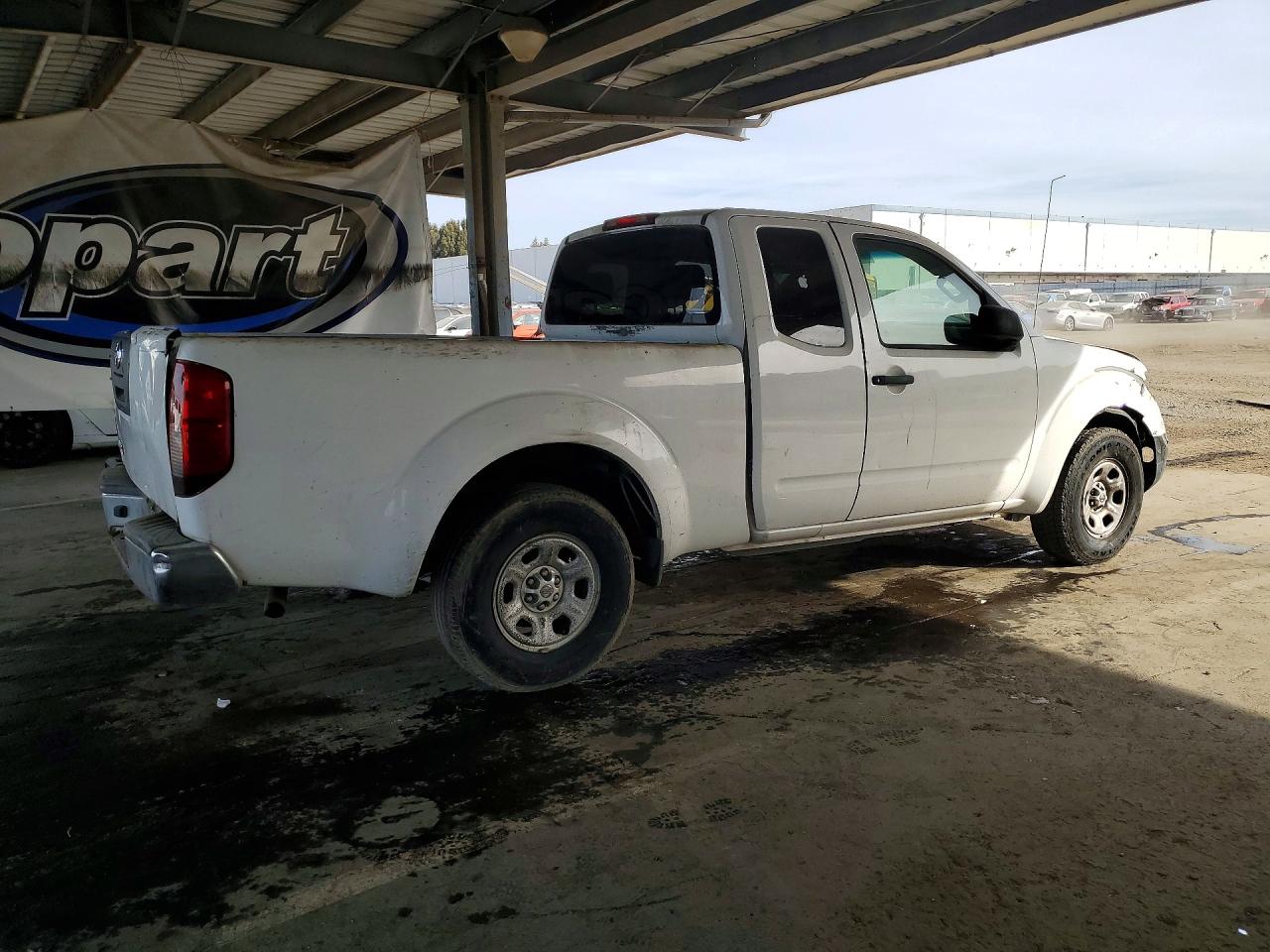 Nissan Frontier S