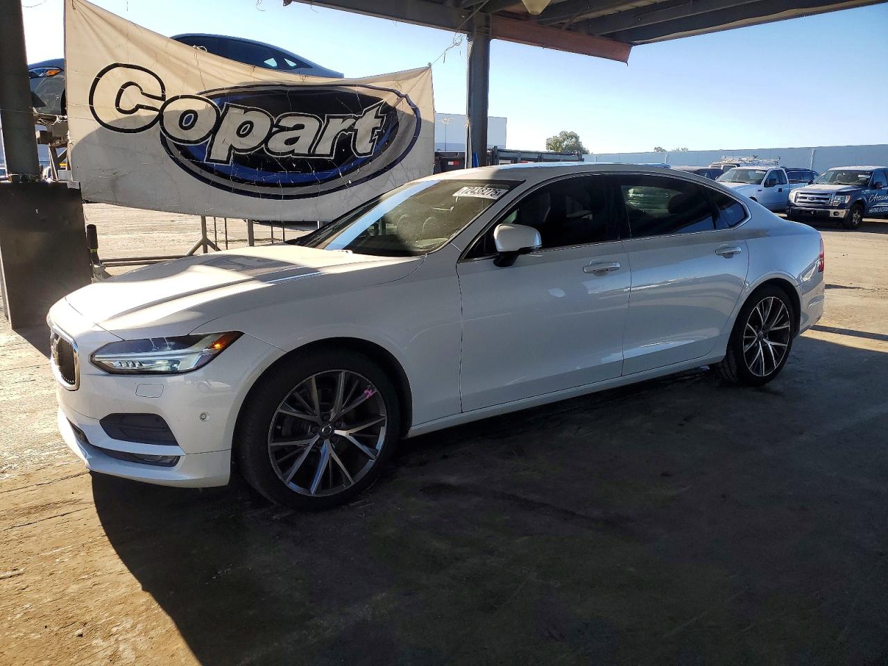 Salvage Volvo S90 Image
