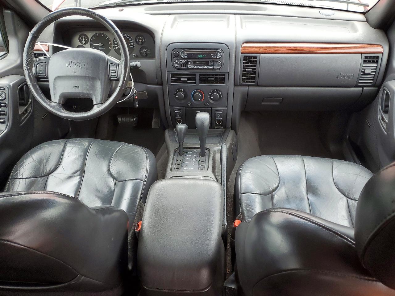Jeep Grand Cherokee Laredo