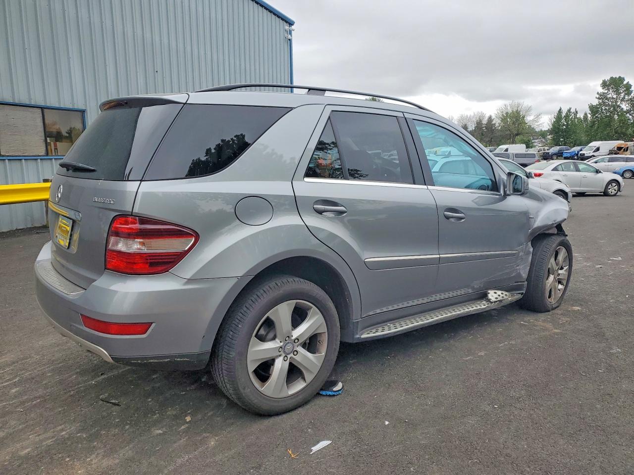 Mercedes-Benz M-Class 350 Bluetec