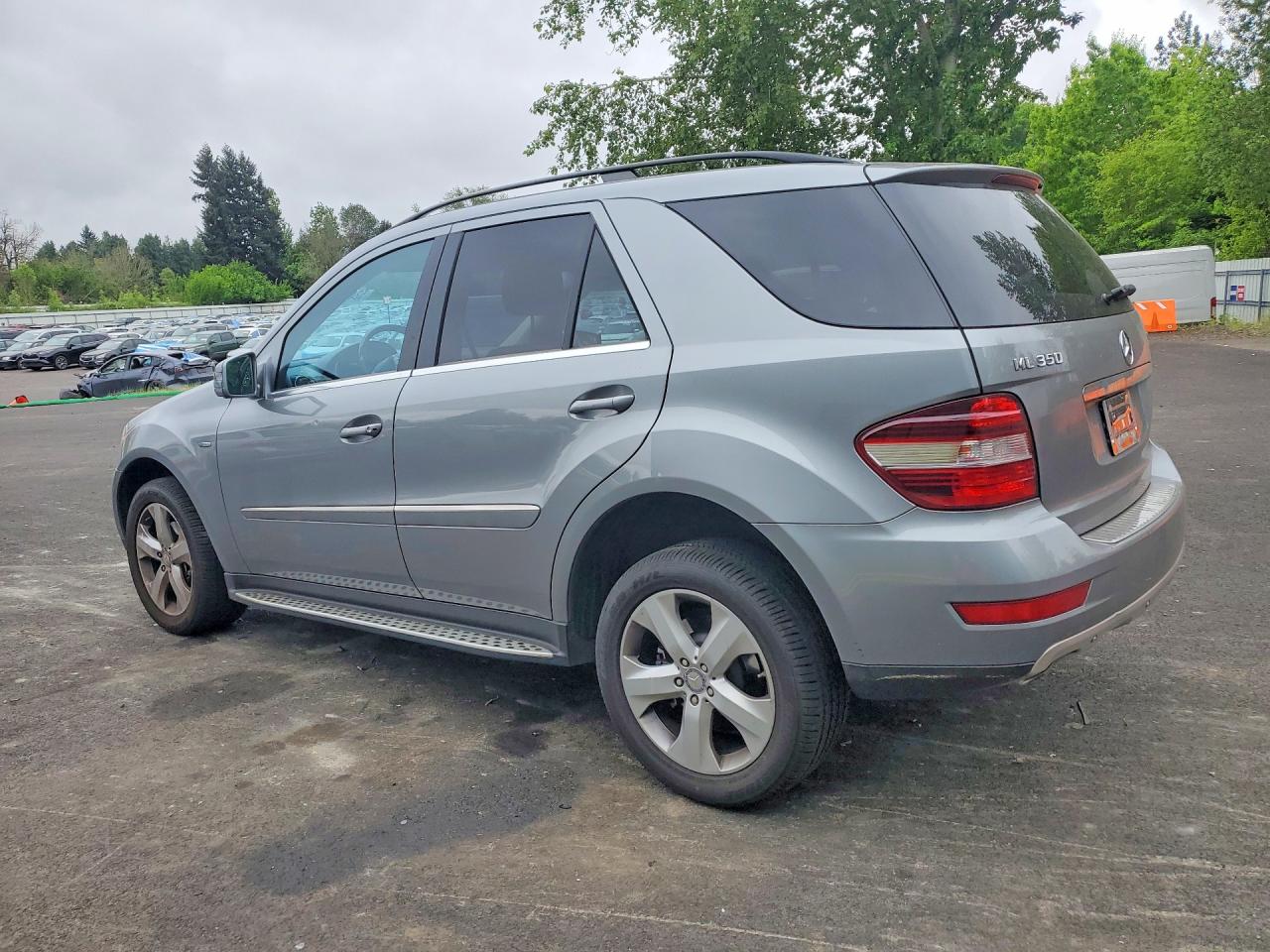 Mercedes-Benz M-Class 350 Bluetec