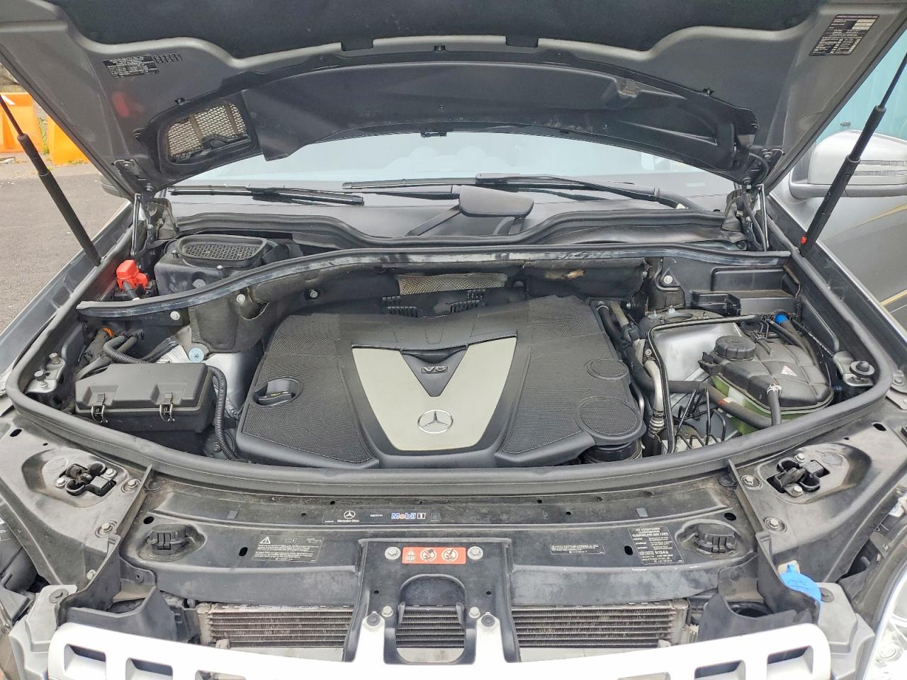 Mercedes-Benz M-Class 350 Bluetec