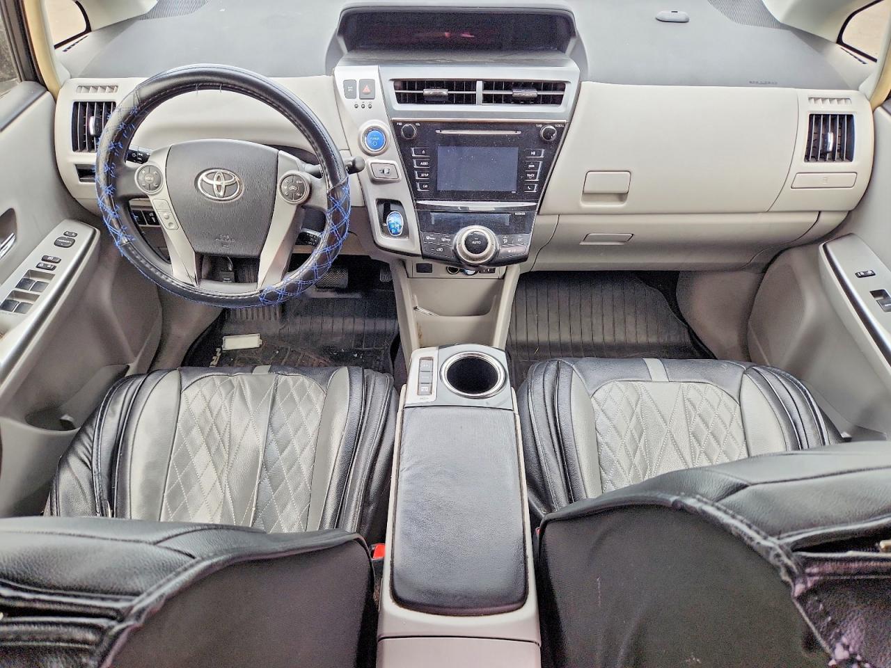 Toyota Prius v Two