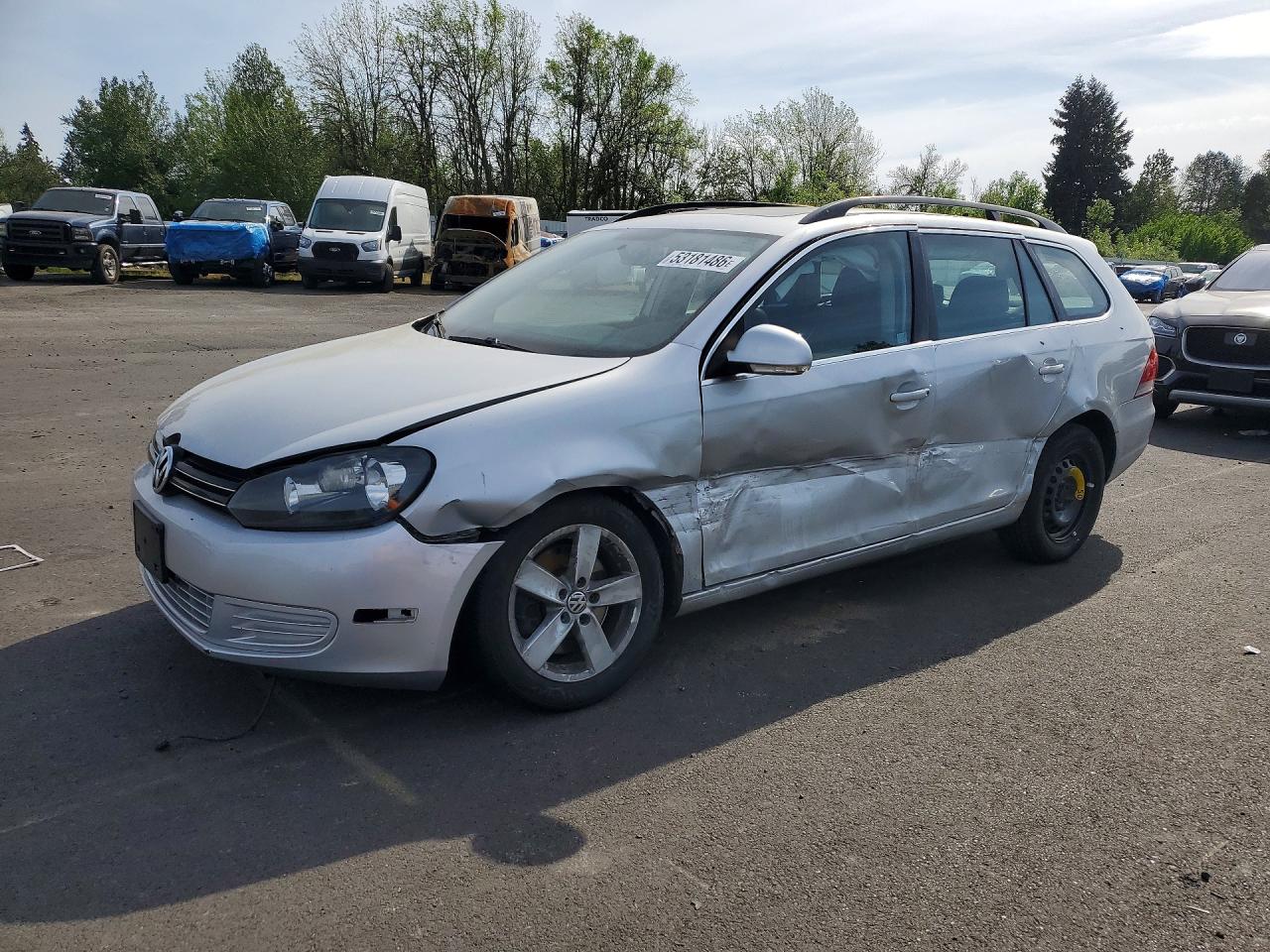 Salvage Volkswagen Jetta Image