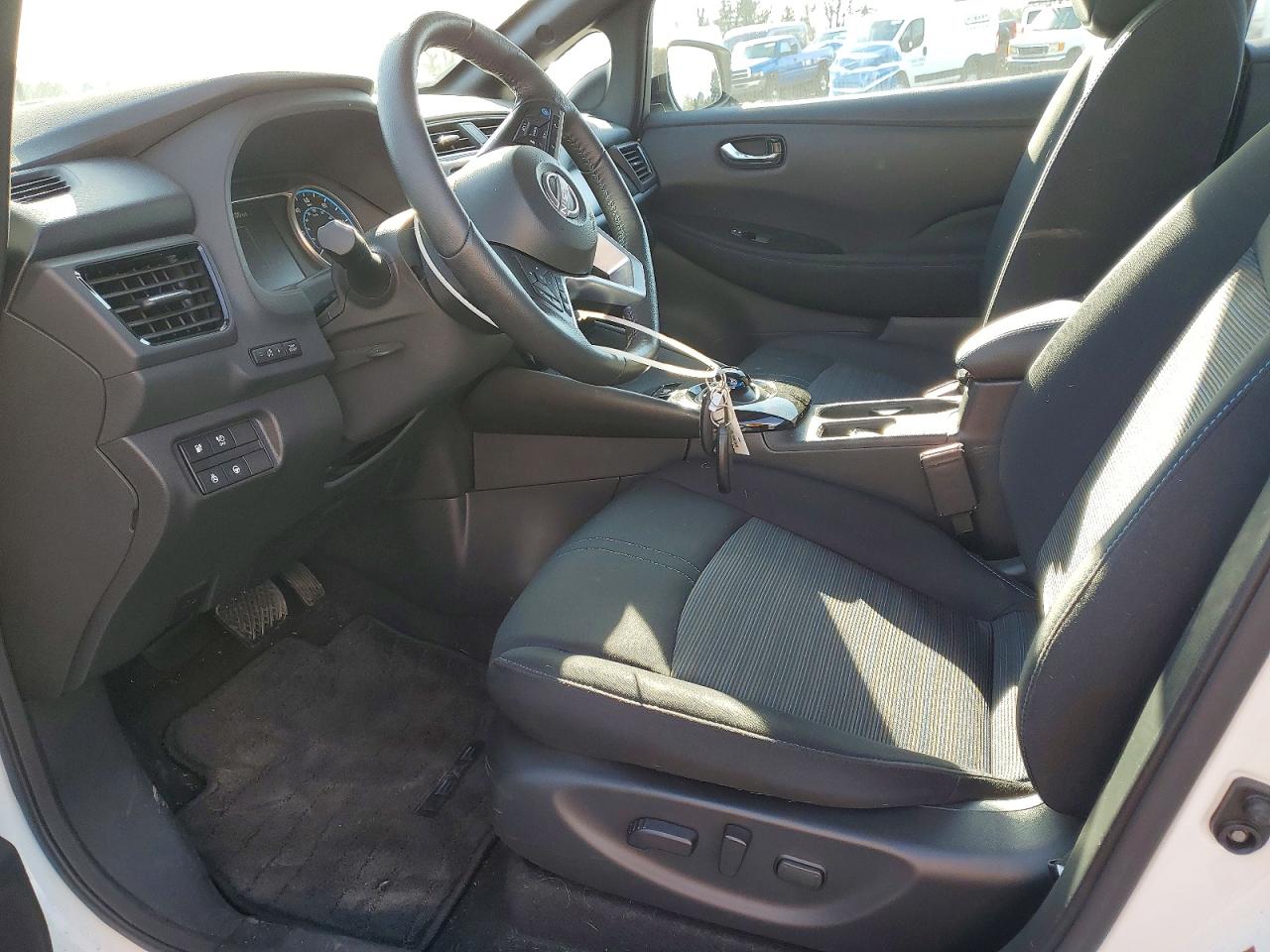 Nissan LEAF Sv Plus