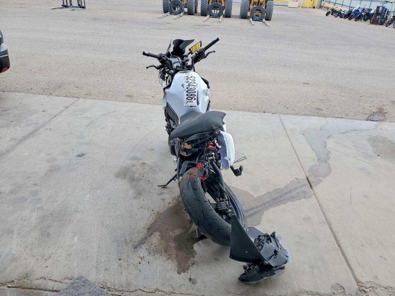Kawasaki Ex E