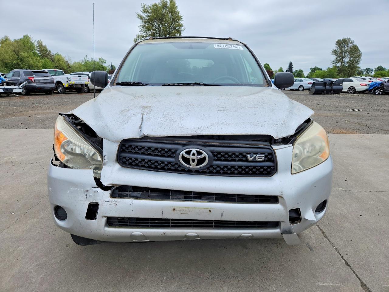 Toyota RAV4 Base