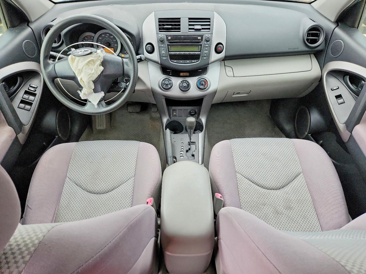 Toyota RAV4 Base