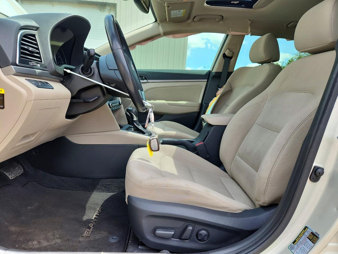Hyundai ELANTRA Value Edition