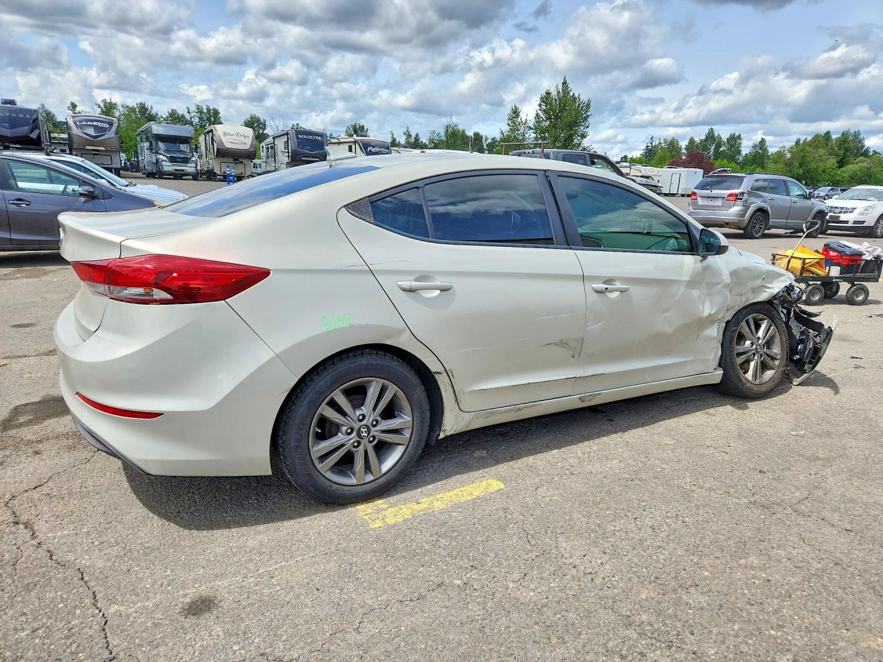 Hyundai ELANTRA Value Edition