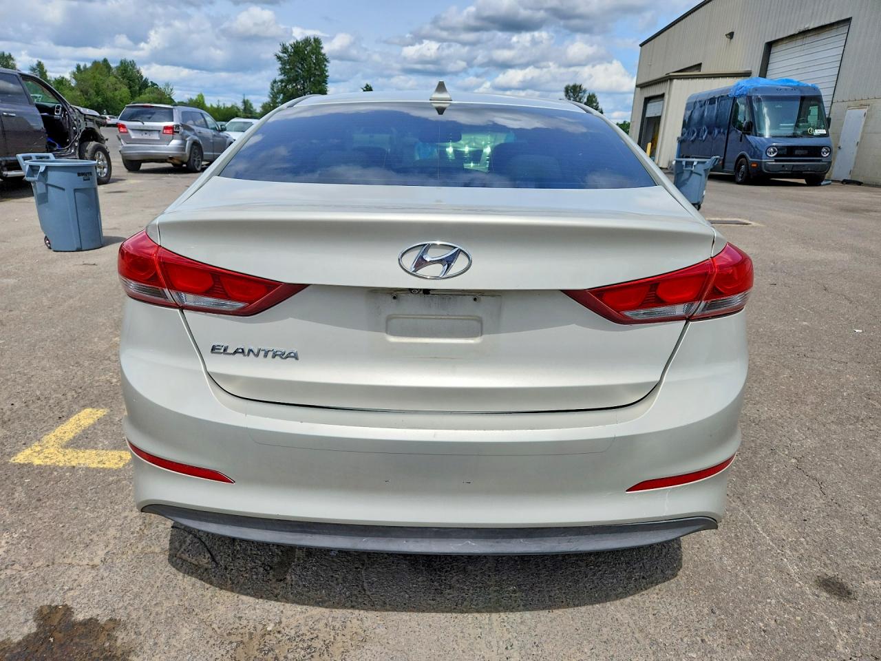 Hyundai ELANTRA Value Edition