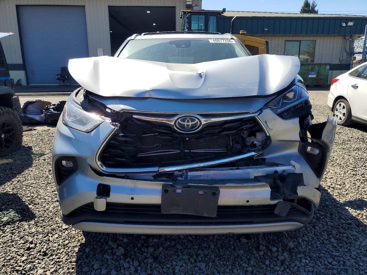 Toyota Highlander Hybrid Platinum