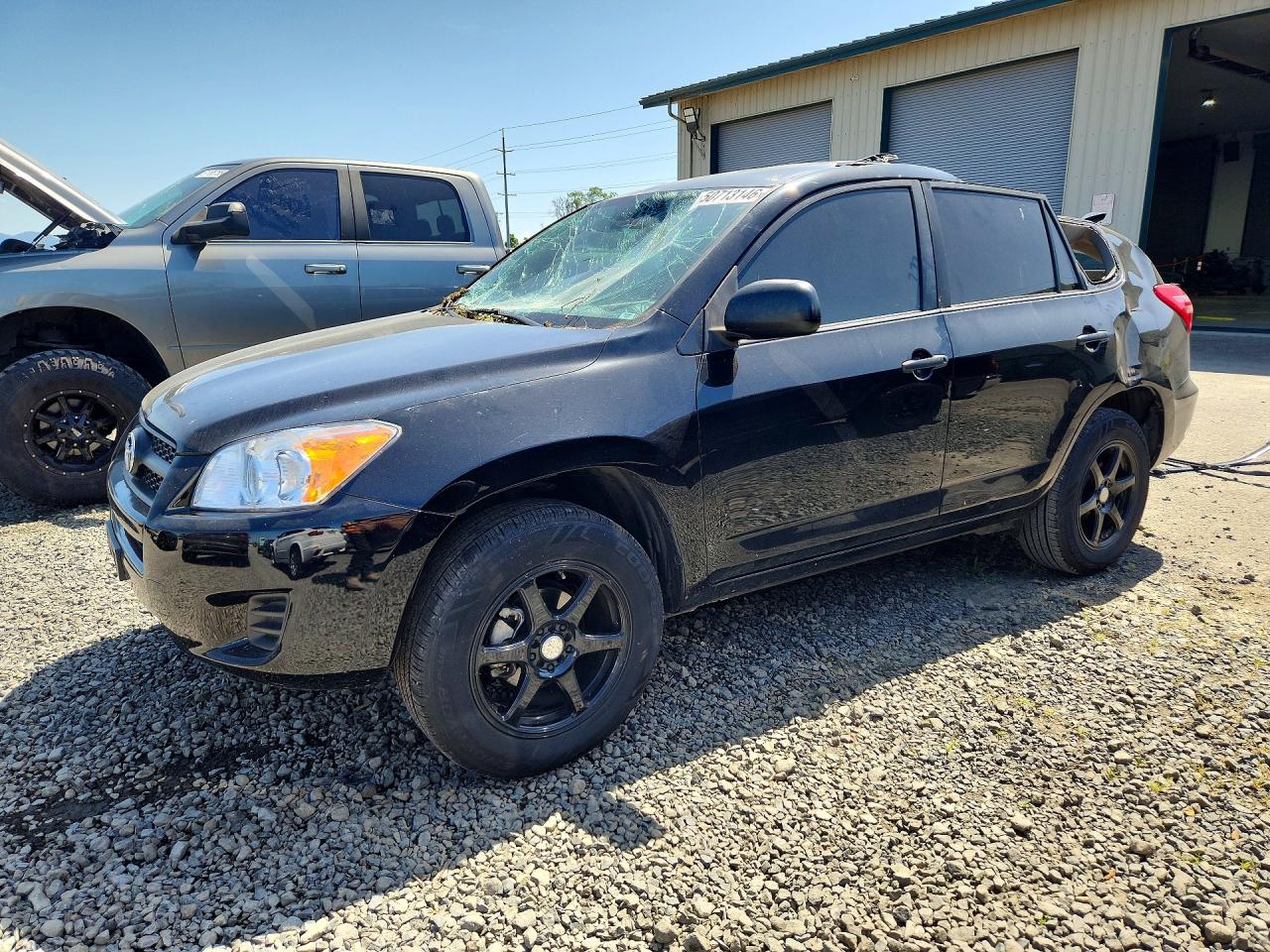 Salvage Toyota RAV4 Image
