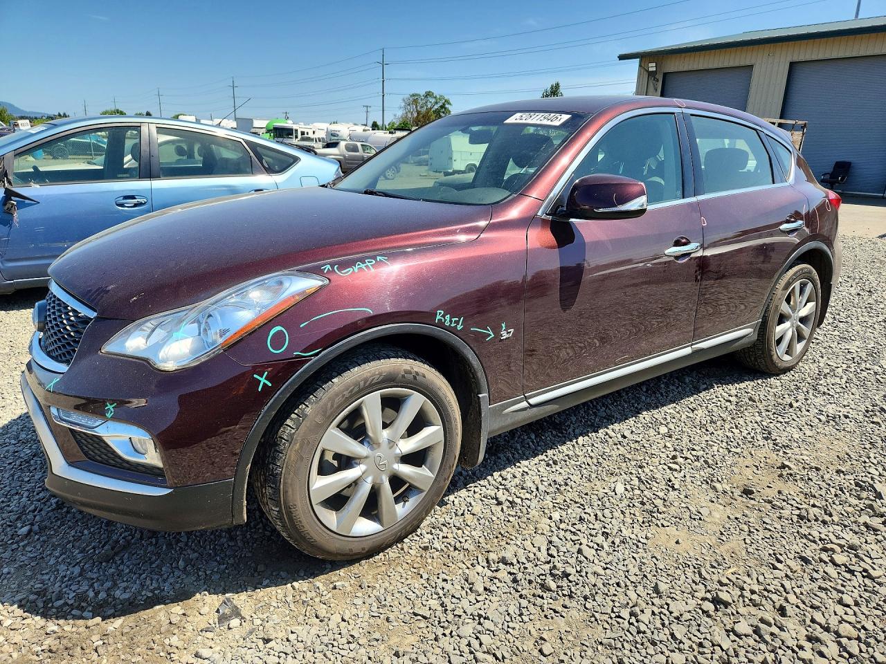 Salvage INFINITI Qx Image