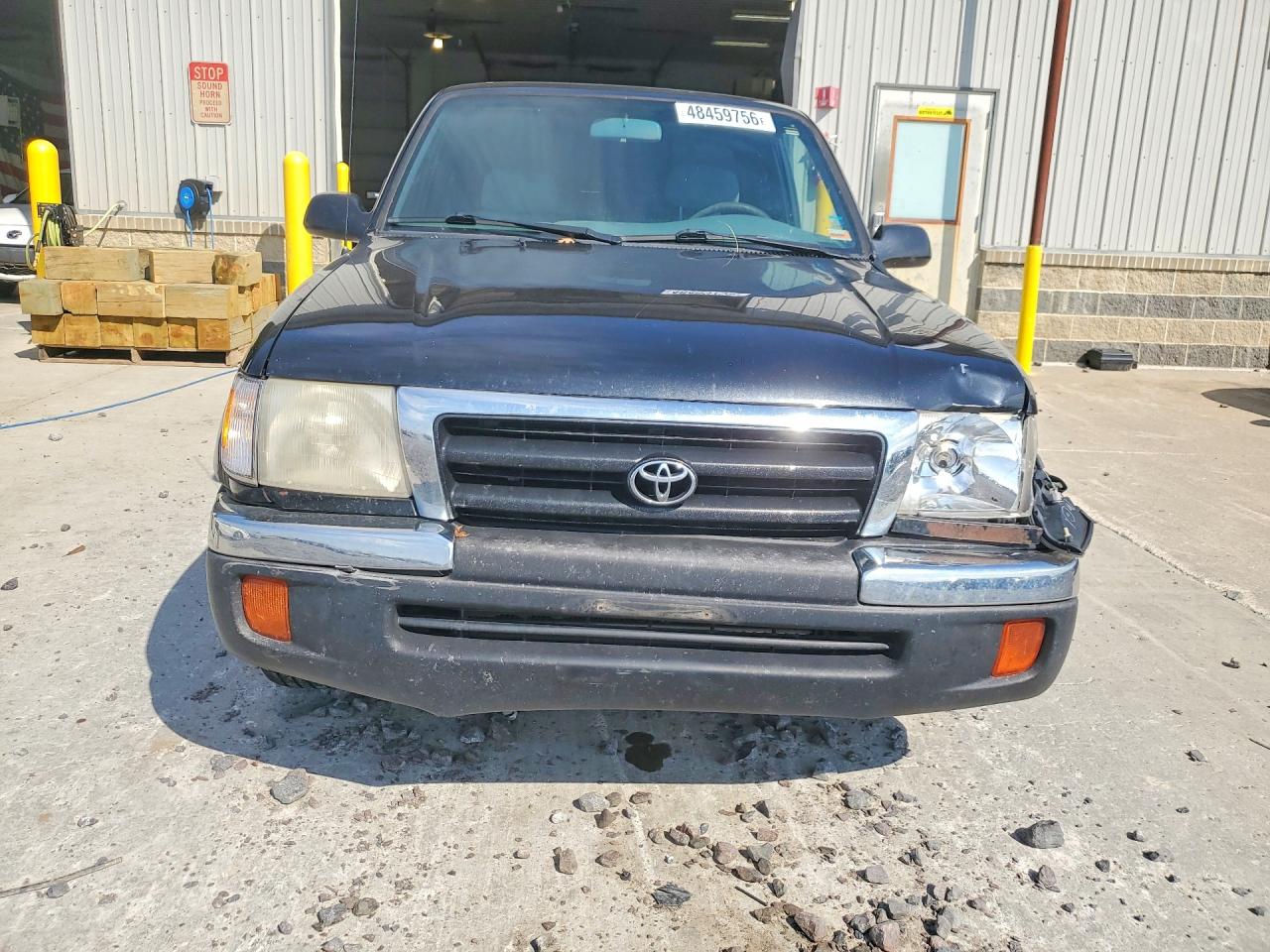 Toyota Tacoma Base