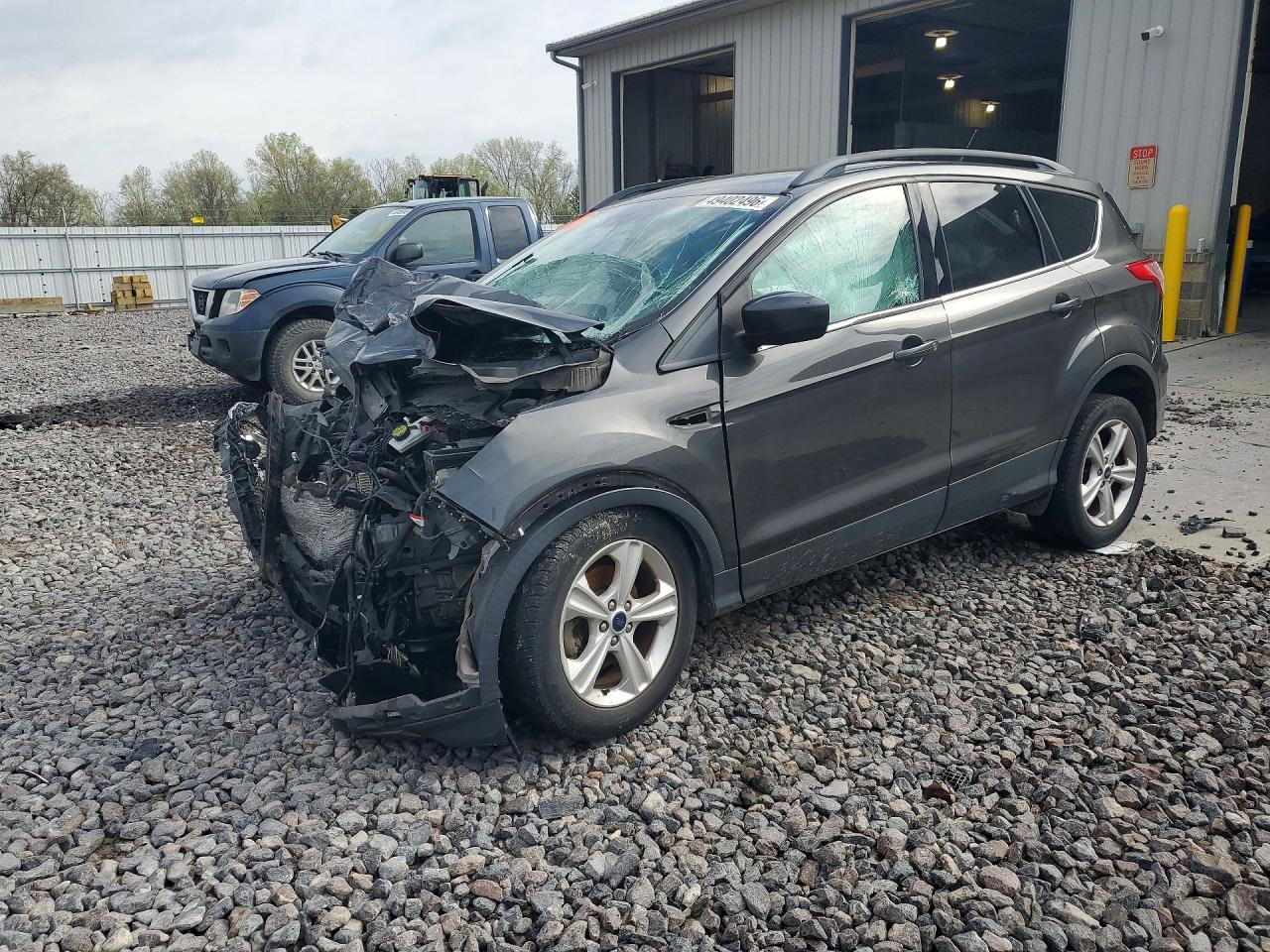 Salvage Ford Escape Image