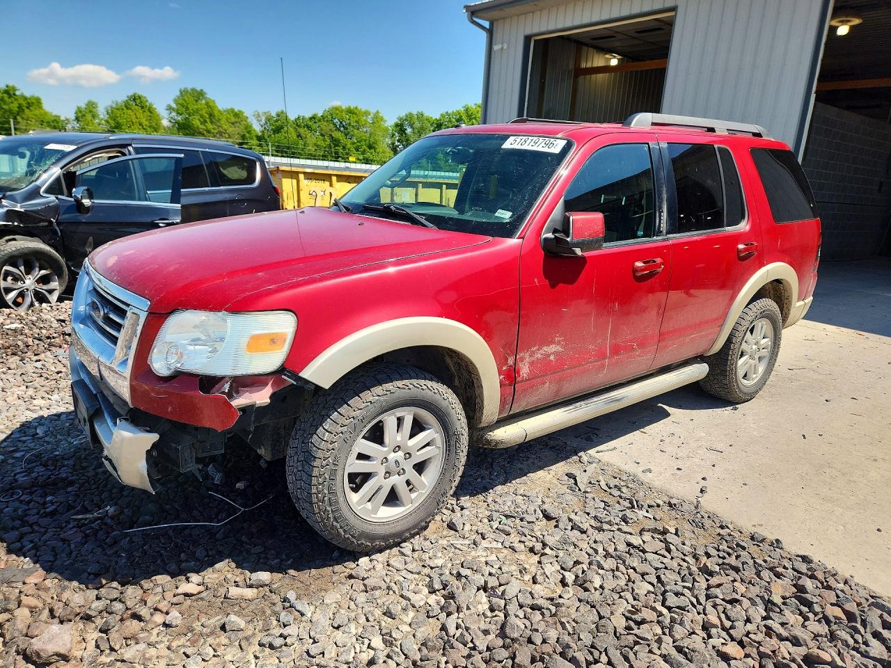 Salvage Ford Explorer Image