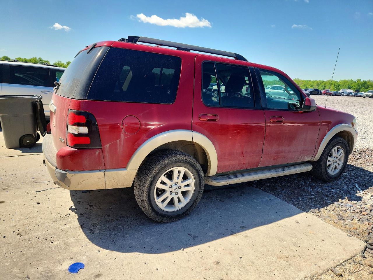 Ford Explorer Eddie Bauer
