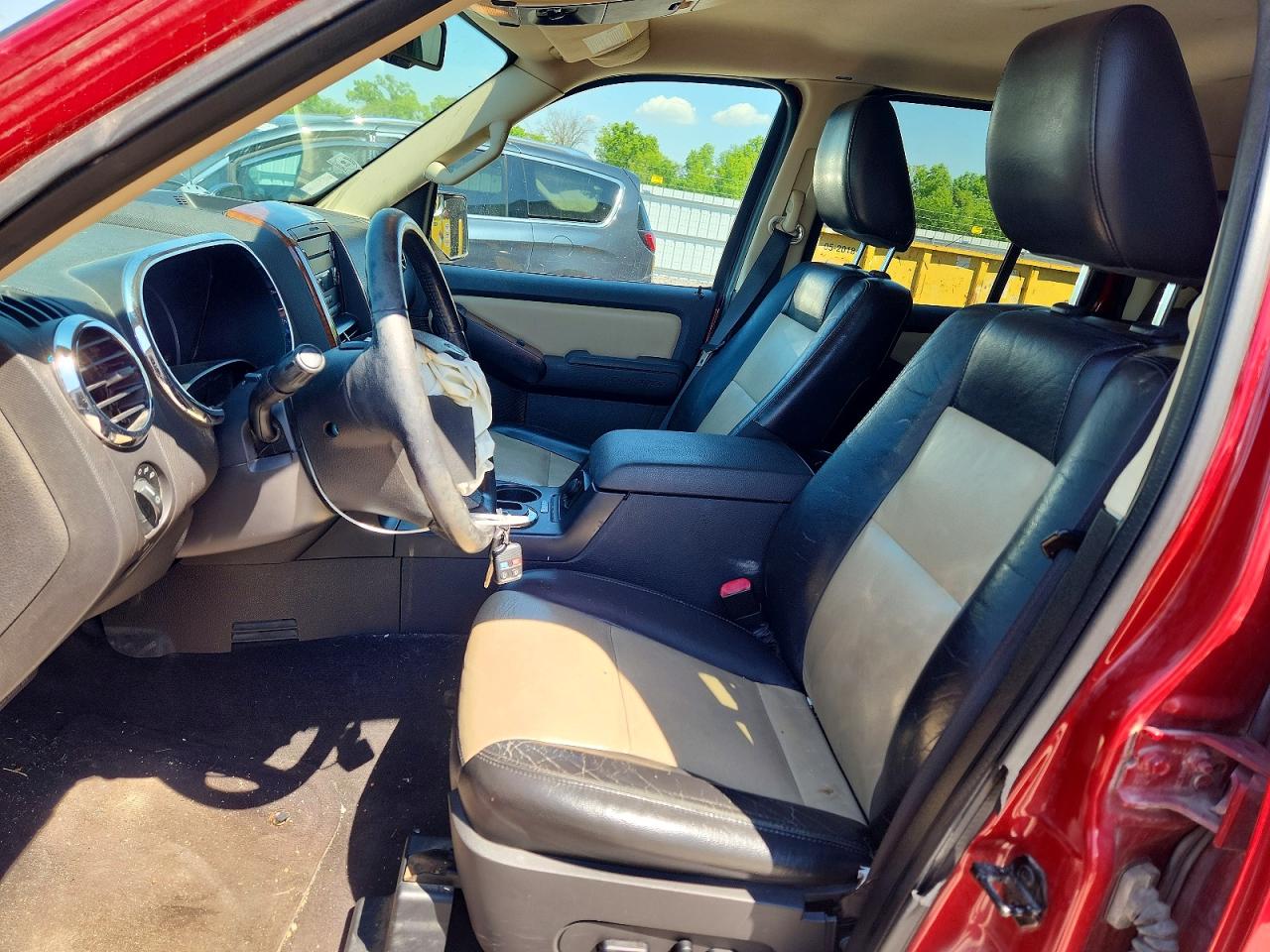 Ford Explorer Eddie Bauer