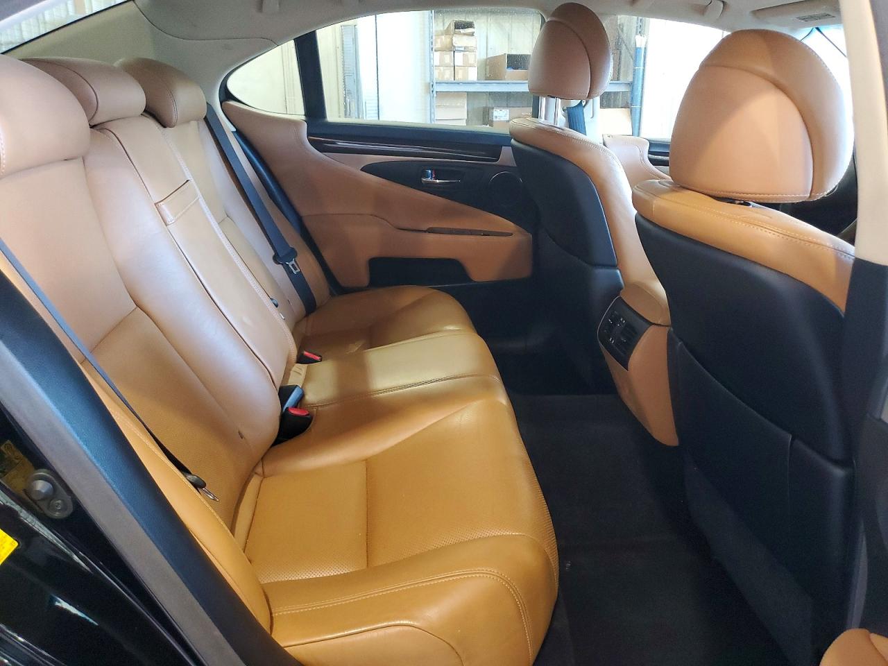 Lexus LS 460