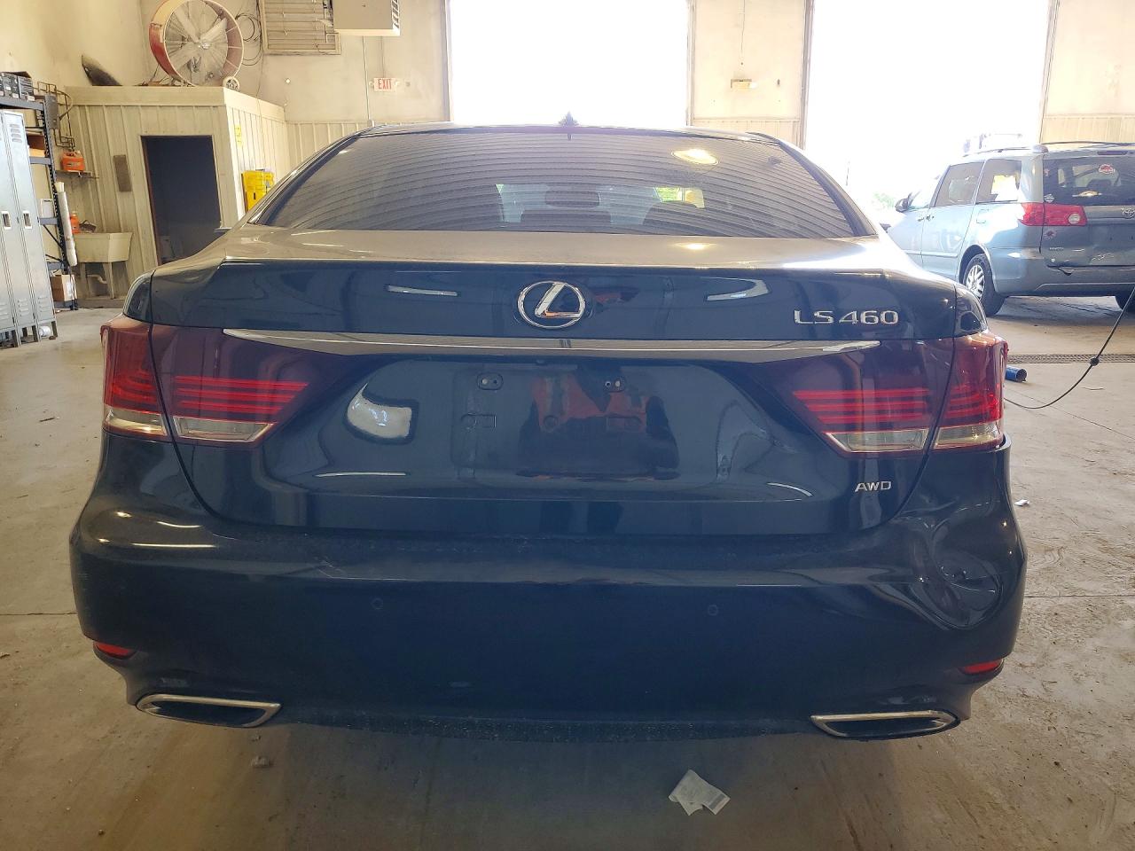 Lexus LS 460