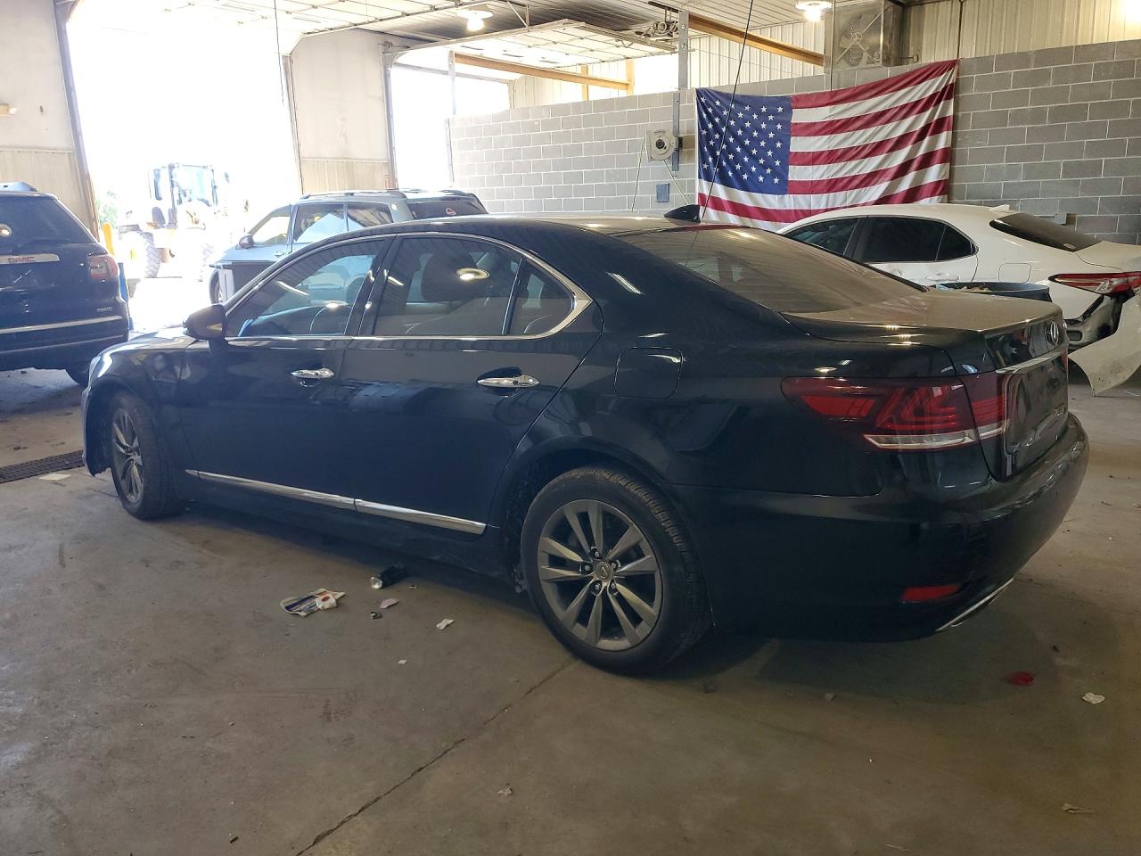 Lexus LS 460