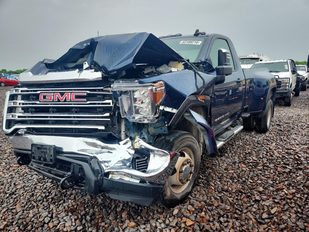Salvage GMC Sierra Image