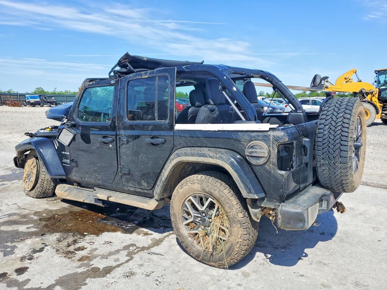 Jeep Wrangler Sahara