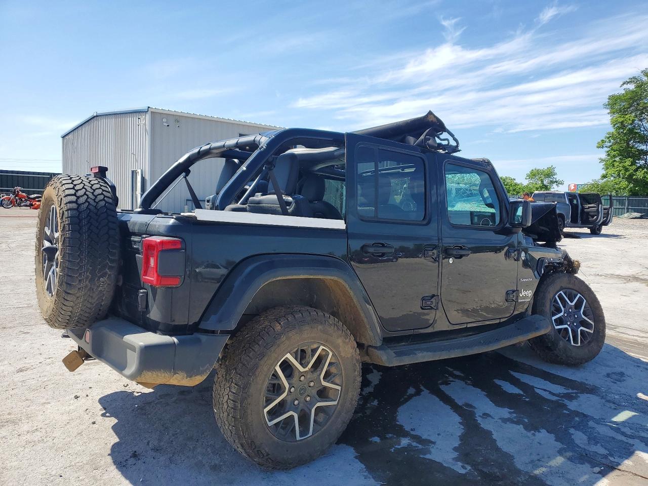 Jeep Wrangler Sahara