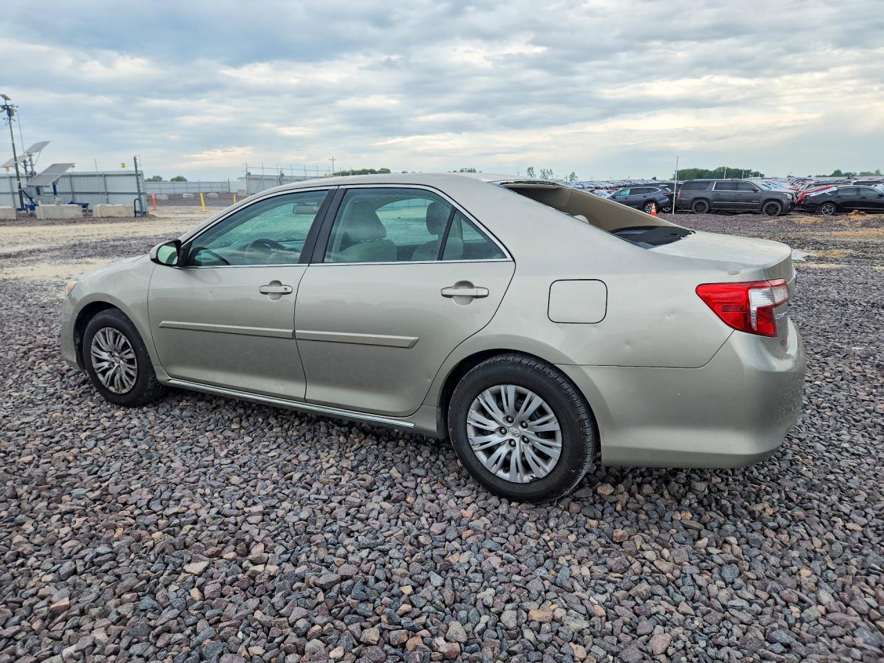 Toyota Camry Le