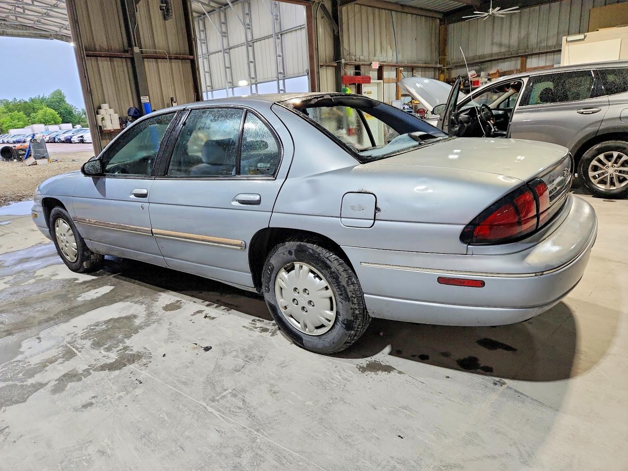 Chevrolet Lumina Base