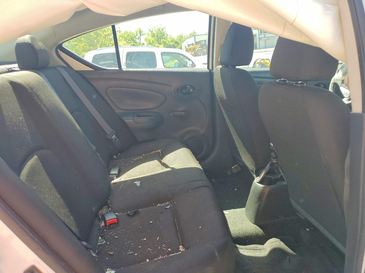 Nissan Versa S Plus
