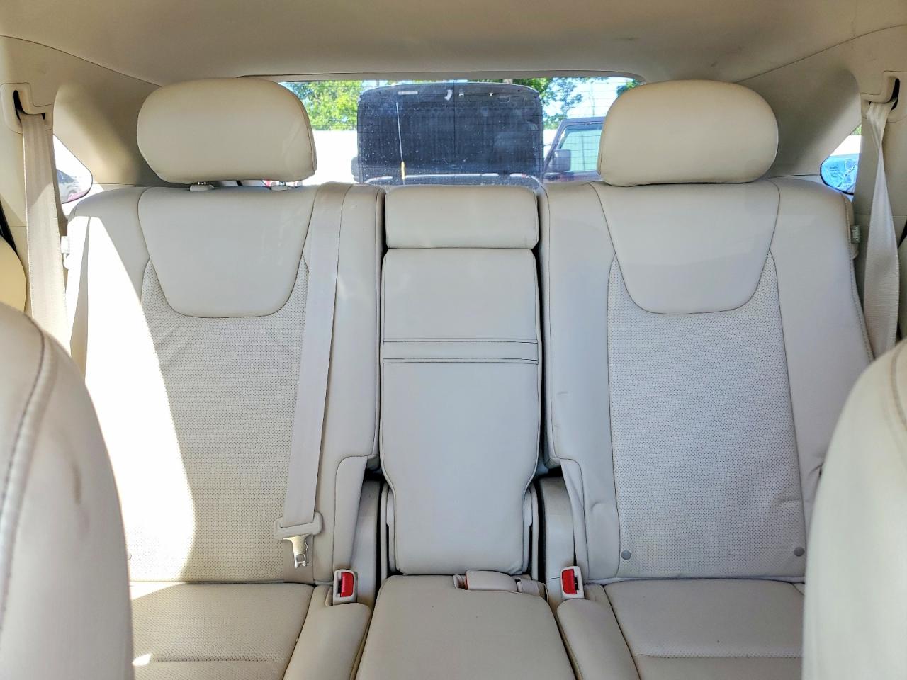 Lexus RX Base