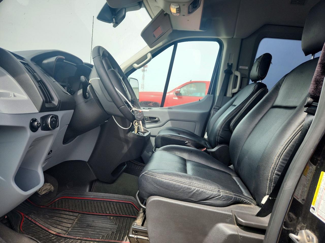Ford Transit T-150