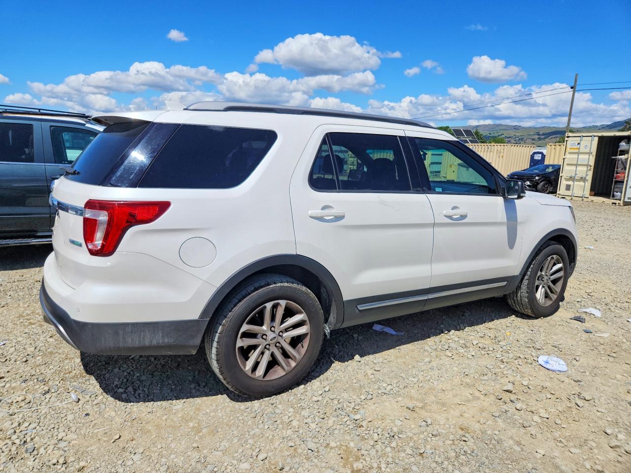 Ford Explorer Xlt