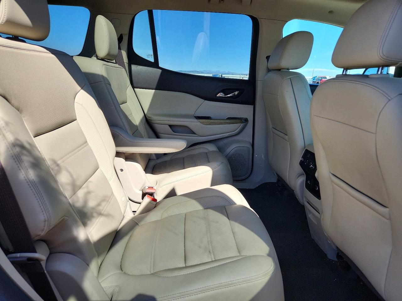 GMC Acadia Denali