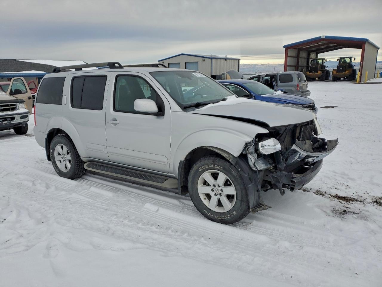Nissan Pathfinder S